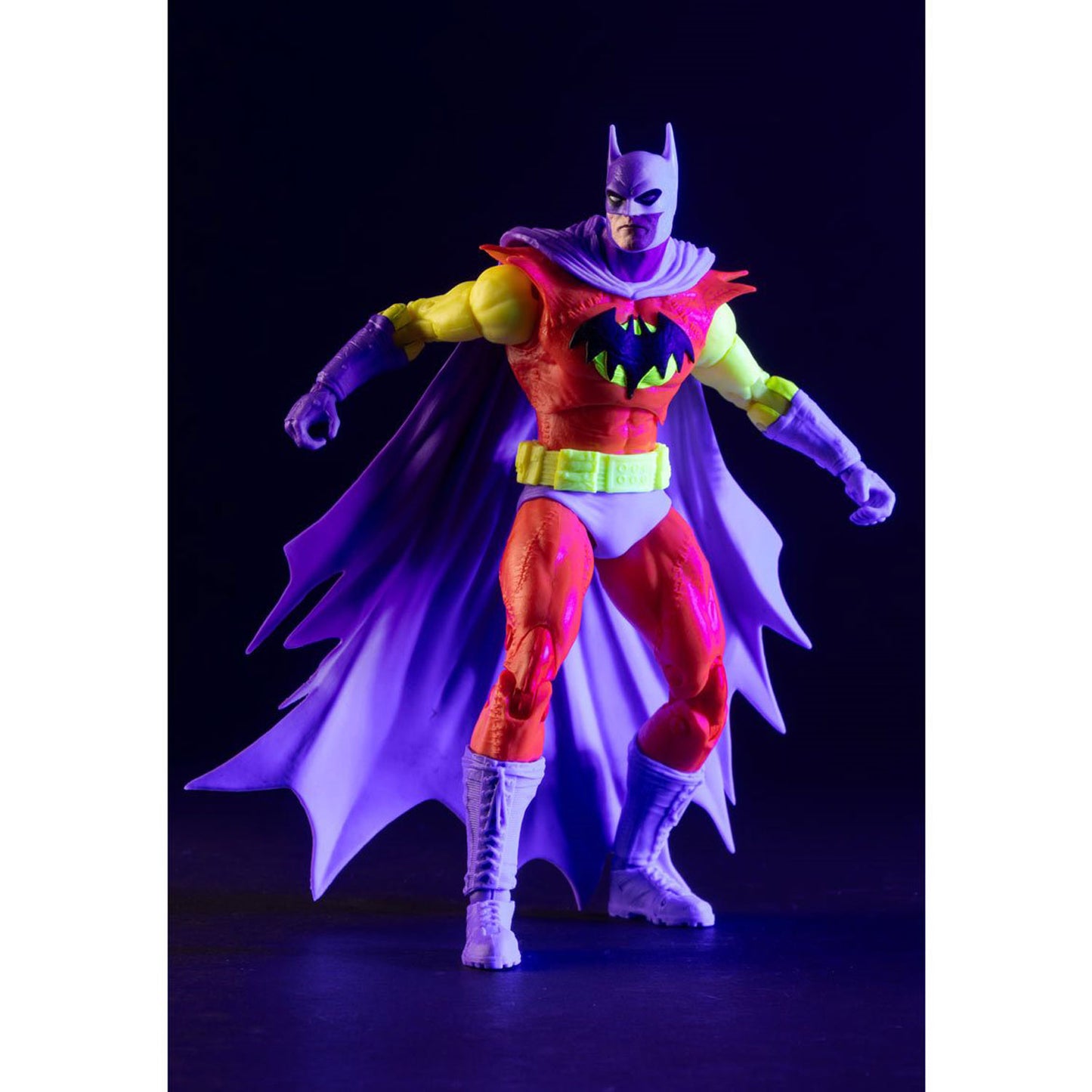 DC Multiverse Gold Label Batman of Zur-En-Arh Black Light Exclusive 7-Inch Action Figure