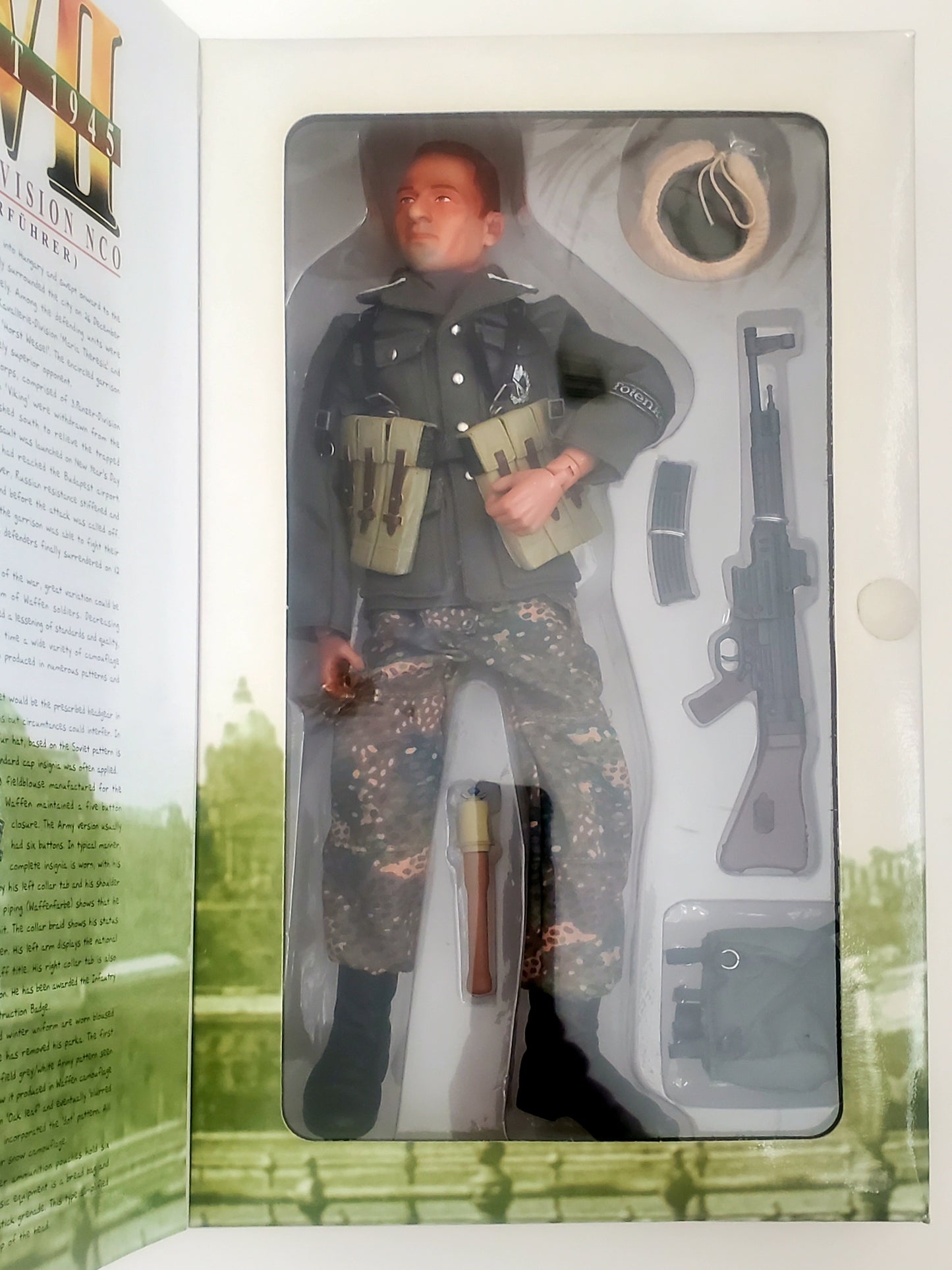 Dragon WWII Budapest 1945 Totenkopf Division NCO (Hauptscharfuhrer) "Hermann" 12-Inch Action Figure