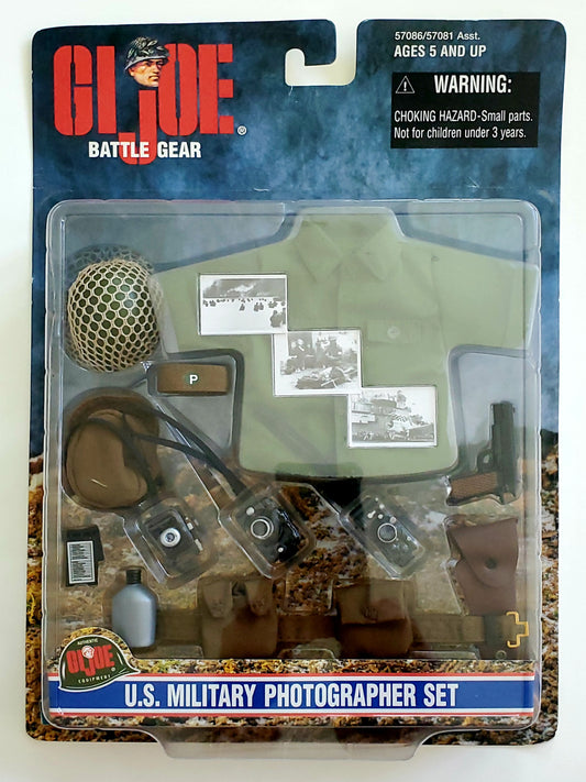 G.I. Joe Battle Gear U.S. Military Photographer 12-Inch Scale Action Figure Accessory Set
