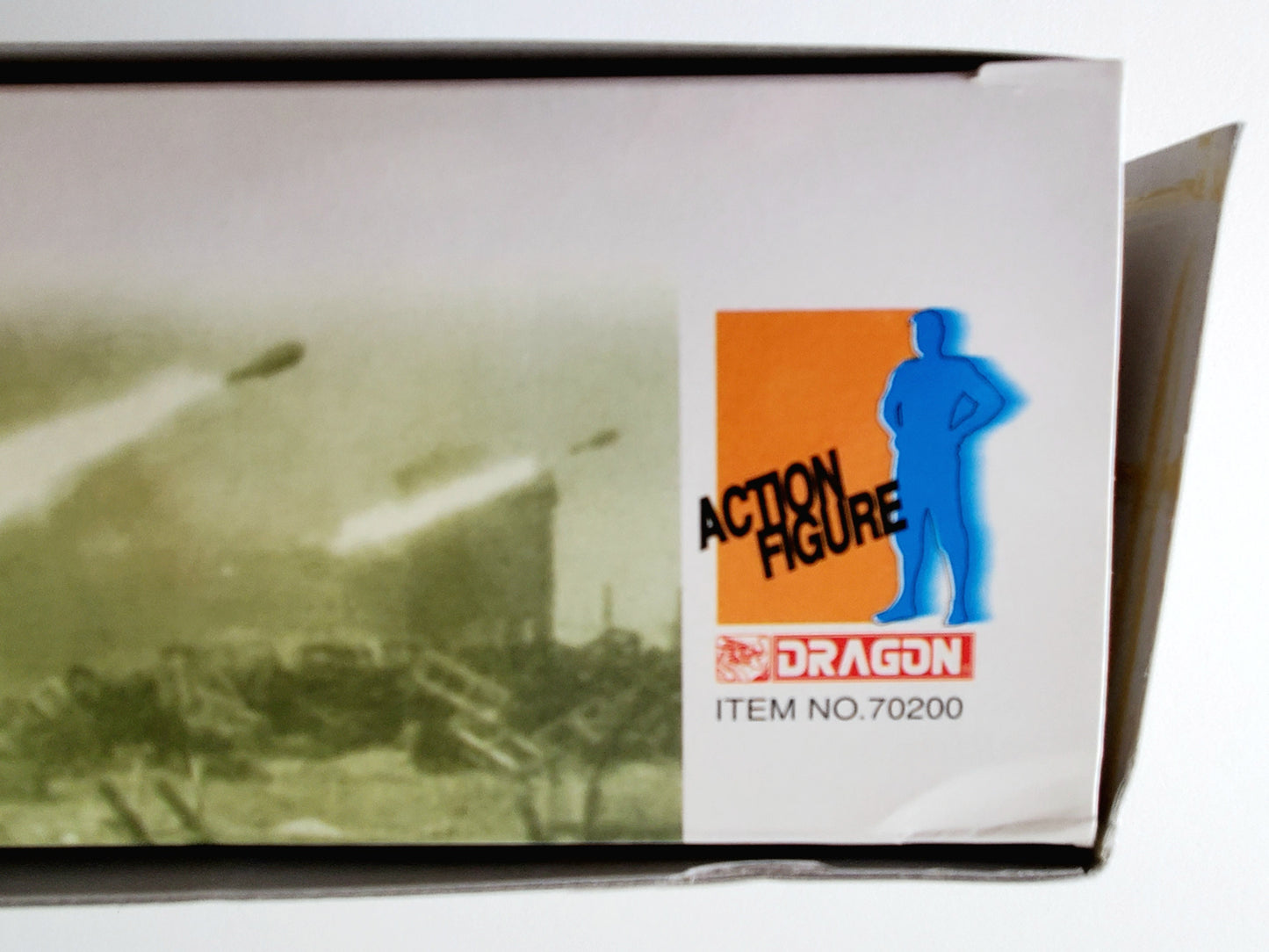 Dragon WWII Eastern Front 1943 Schweres Wurfgerat 41 and Rocket Crew (Obergefreiter) “Lang” 12-Inch Action Figure Set