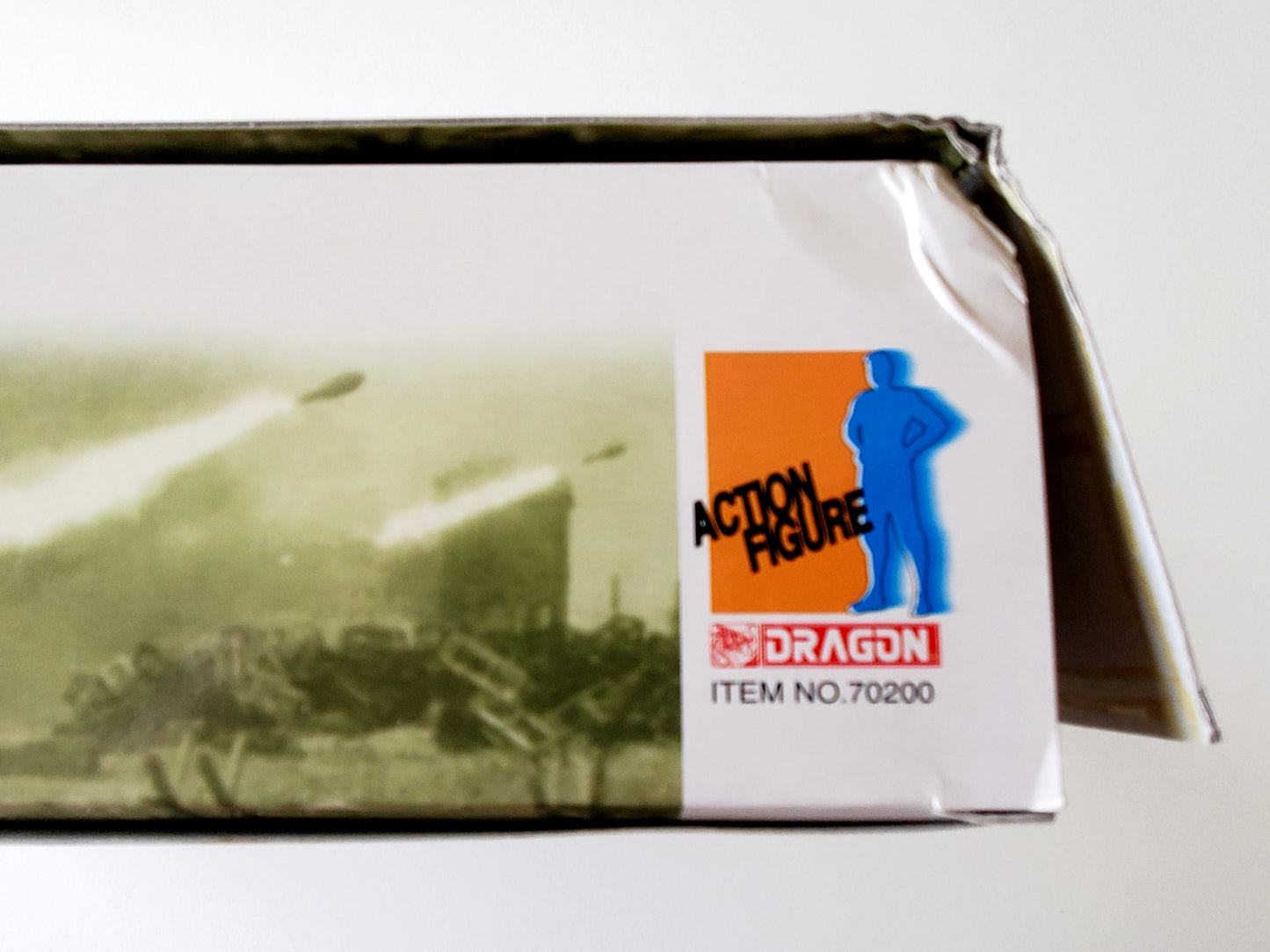 Dragon WWII Eastern Front 1943 Schweres Wurfgerat 41 and Rocket Crew (Obergefreiter) “Lang” 12-Inch Action Figure Set