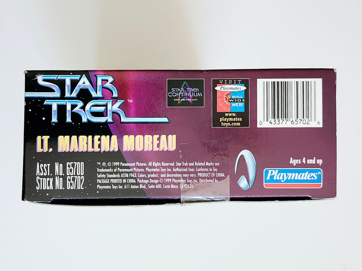 Star Trek Exclusive Lt. Marlena Moreau 9-Inch Action Figure