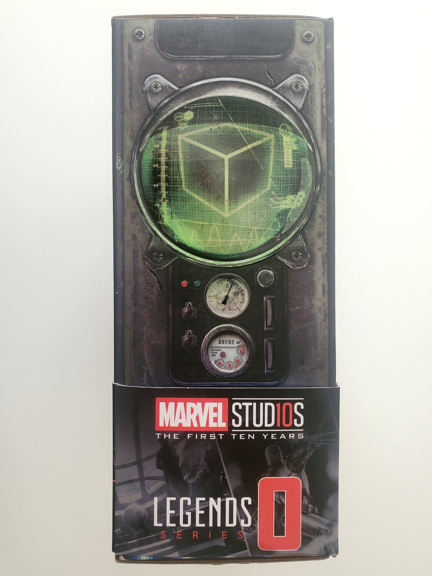 Marvel Legends SDCC 2018 Exclusive Red Skull 6-Inch Action Figure and Electronic Tesseract Set